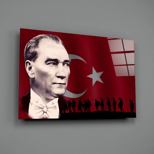Atatürk ve Türk Bayrağı Cam Tablo