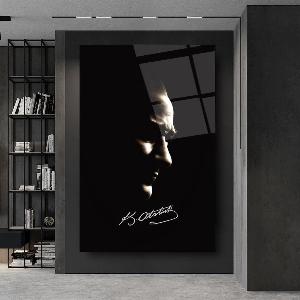 Atatürk Silüeti ve İmzası Cam Tablo