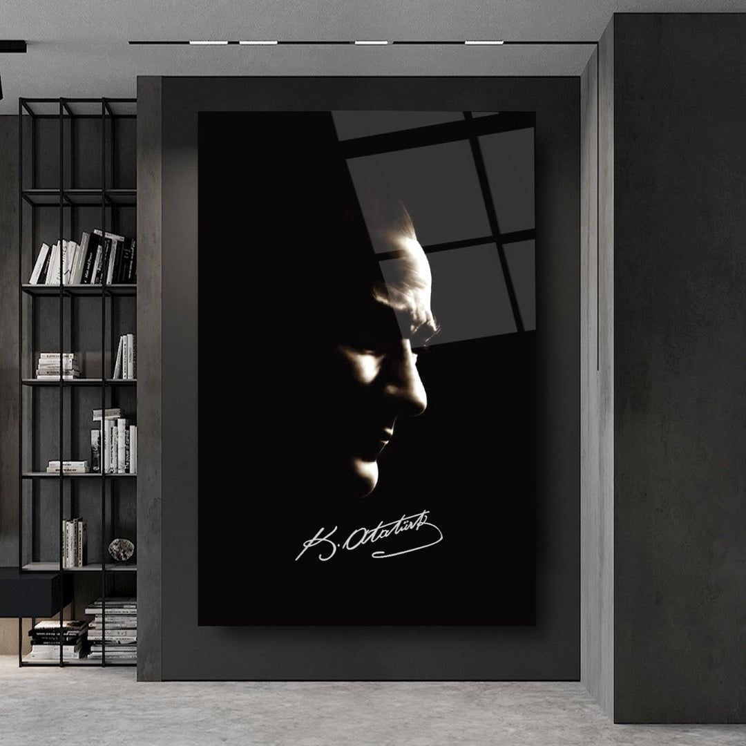 Atatürk Silüeti ve İmzası Cam Tablo