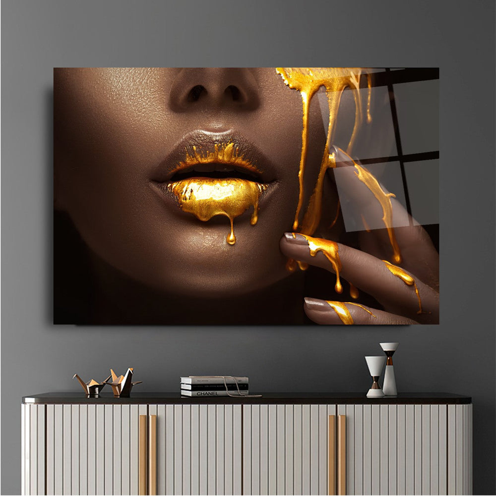 Gold Kadın Dudağı Cam Tablo