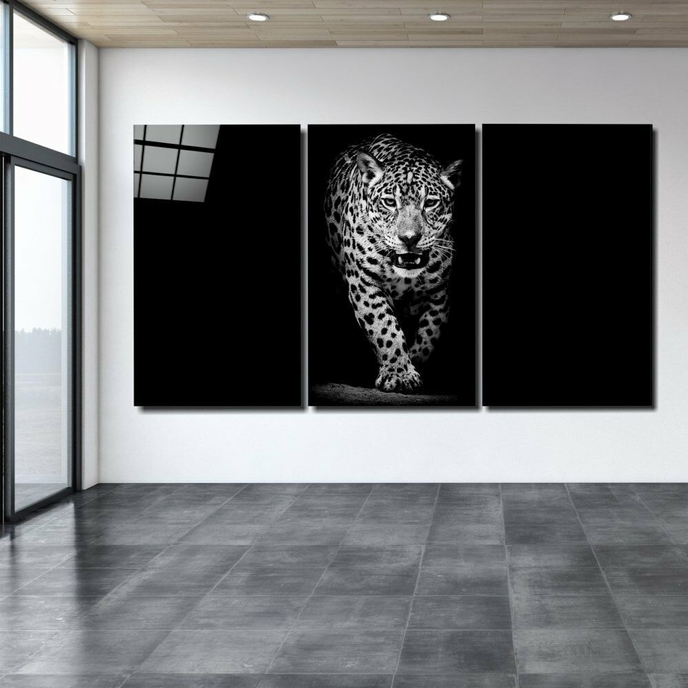 Karanlıktaki Leopar Mega Cam Tablo